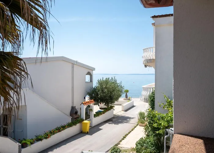 By The Sea - 20712 Apartman