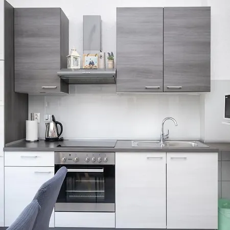 Apartment By The Sea - 20712