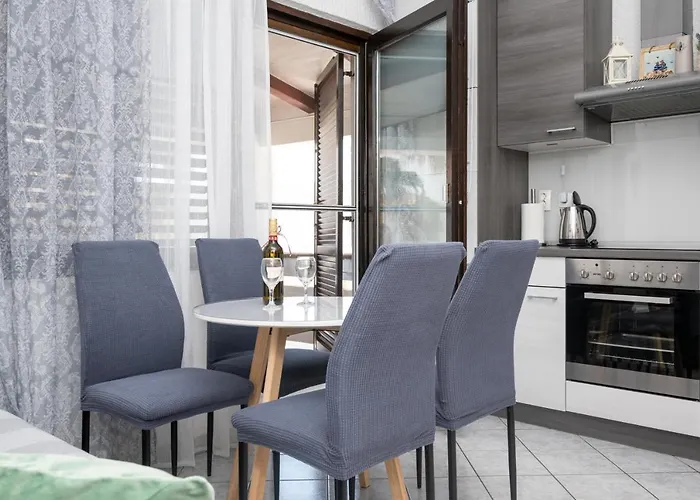 By The Sea - 20712 Appartement Vir